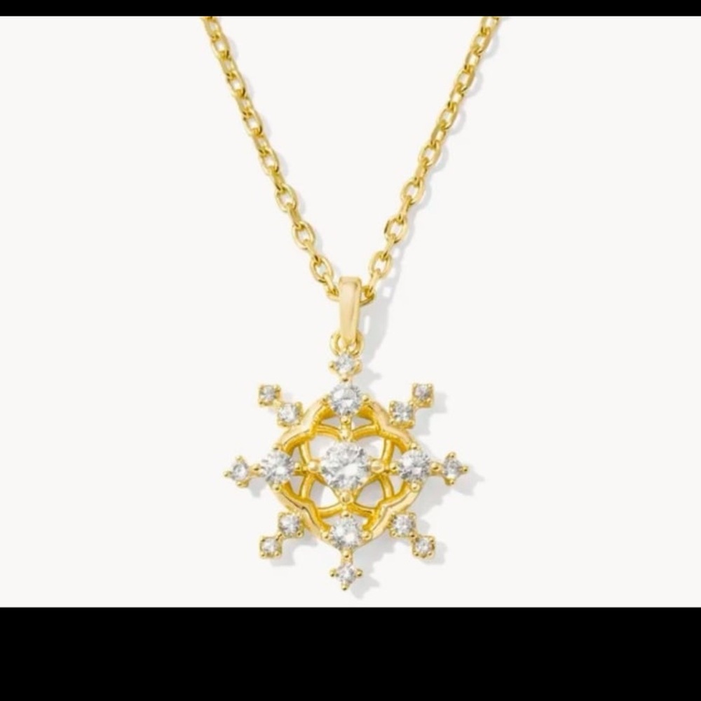 Kendrascott gold plated snowflake necklace like new